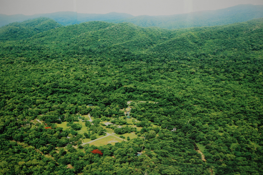 Vista panoramica ai santuari della fauna selvatica di Thungyai-Huai Kha Khaeng