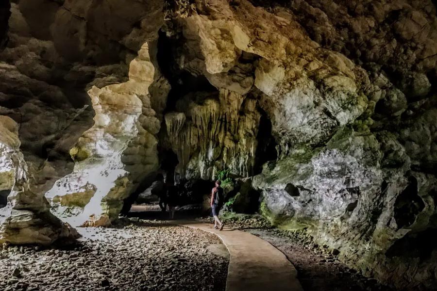 Il sistema di grotte di Vieng Xai