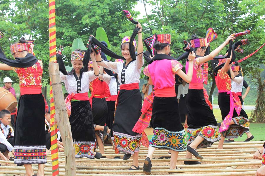 Villaggio culturale e turistico etnico vietnamite
