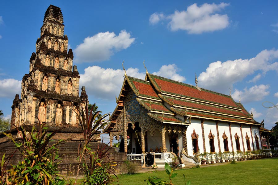 Wat Cham Thewi (Wat KuKut)