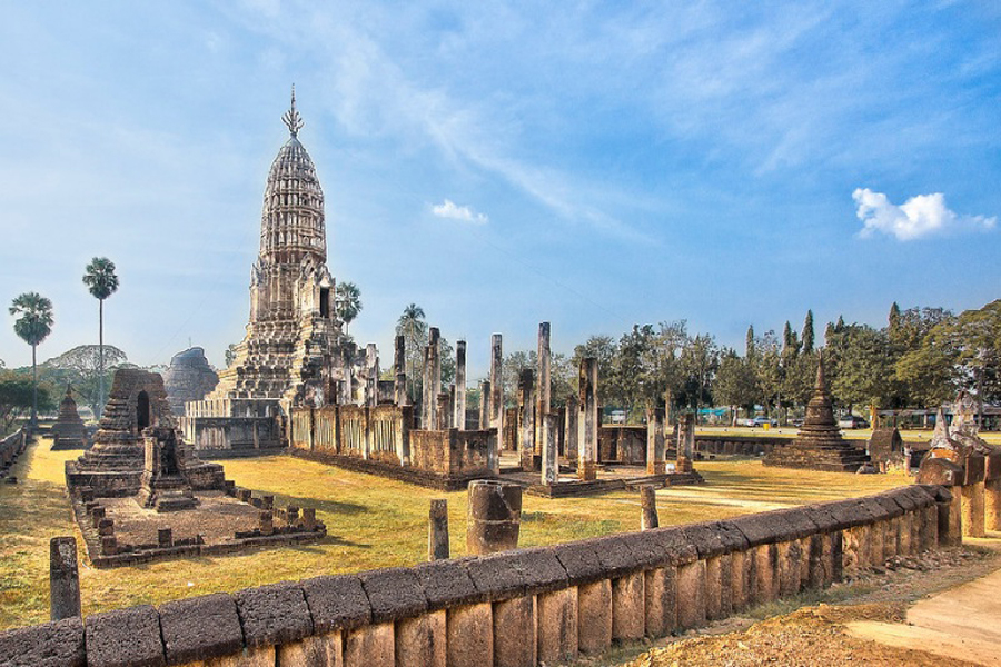 Il Wat Phra Si Ratana Mahathat - Orgoglioso testimone storico