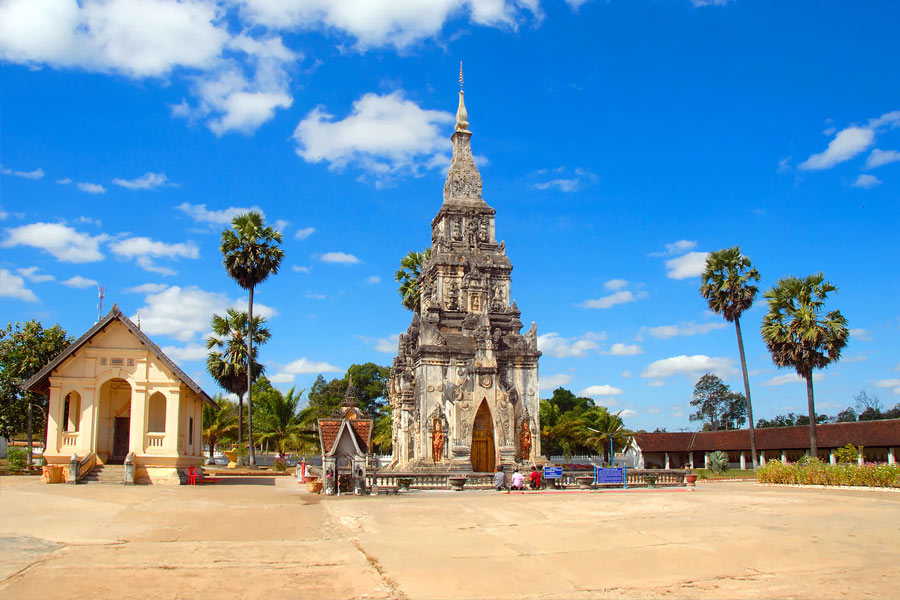 Stupa di That Ing Hang