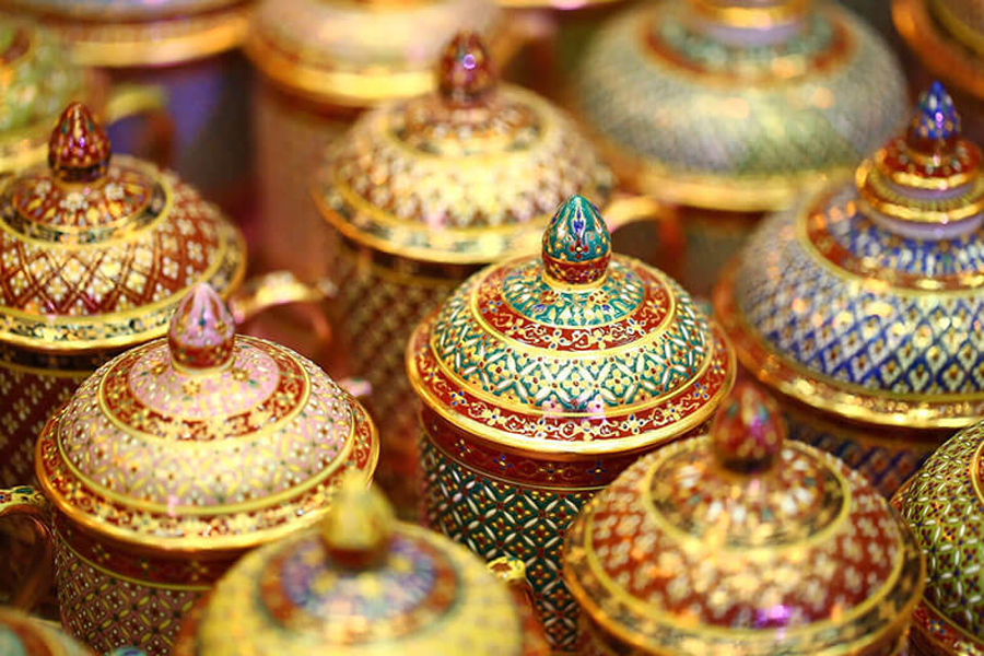 Scopri l'artigianato tradizionale thailandese