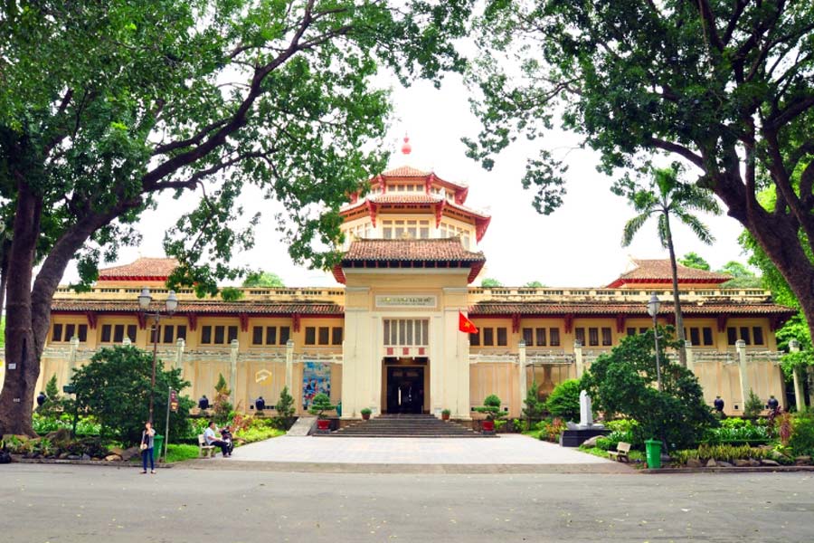  Panoramica del Museo di Storia del Vietnam
