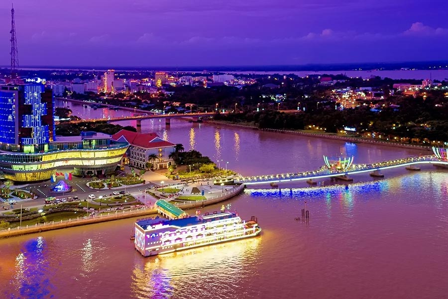 Panoramica del molo di Ninh Kieu