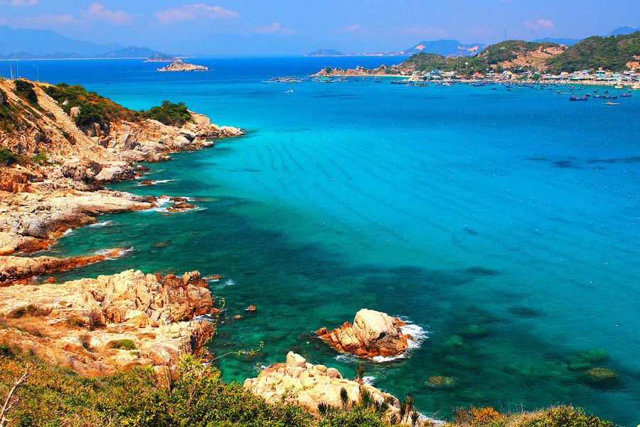 Un paese fatato selvaggio e bellissimo a Cam Ranh