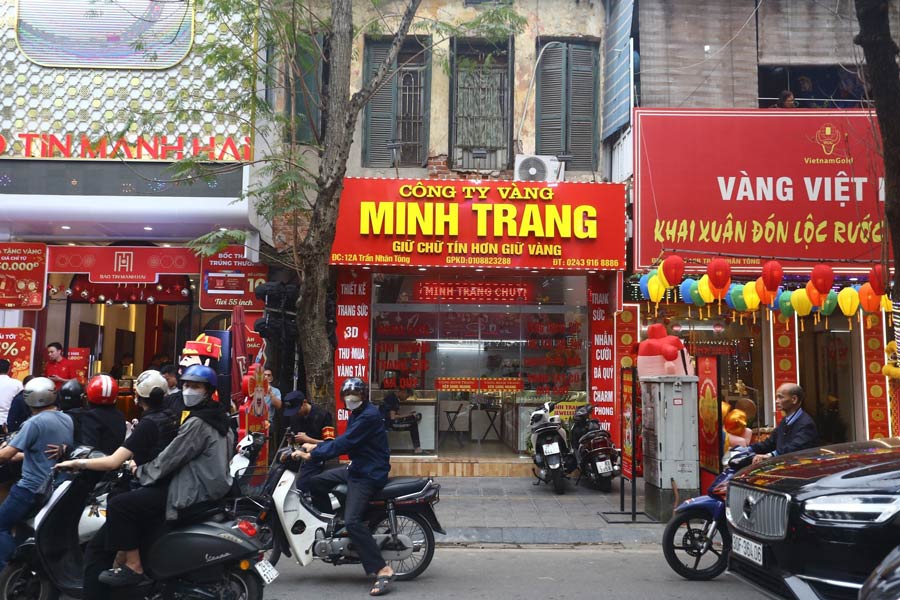 Come prelevare e cambiare soldi in Vietnam