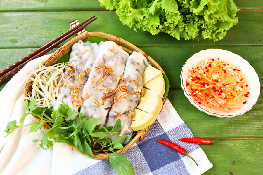 Esplora la Cucina di Strada Vietnamita: Un Viaggio da Nord a Sud