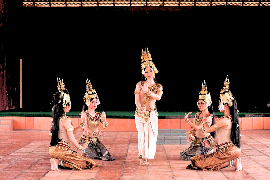 Esplora il Mercato notturno a Phnom Penh: Consigli di viaggio