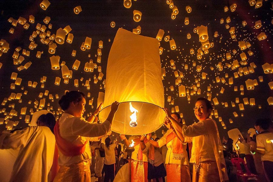 Perché si celebra il festival delle lanterne Yi Peng?