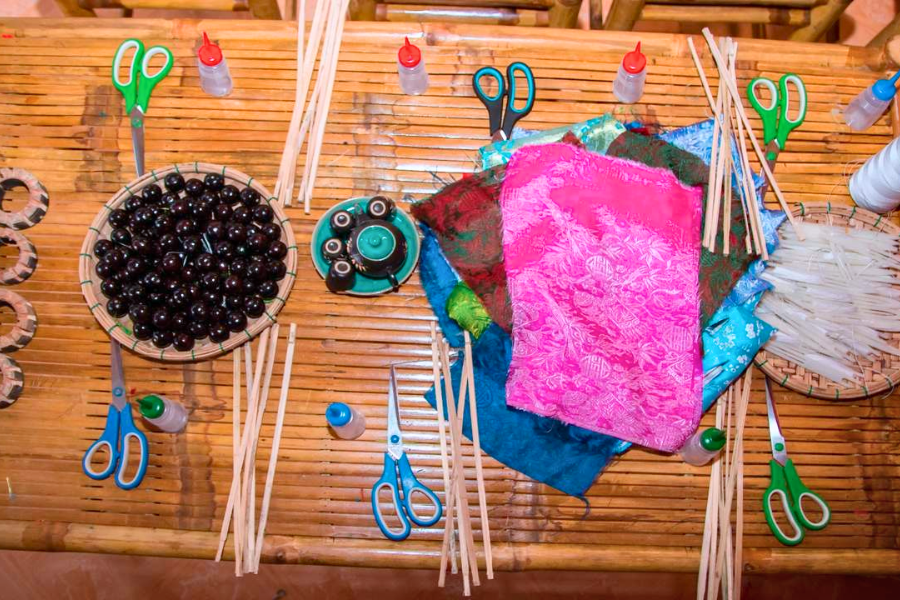 Il Fascino Sospeso delle Lanterne a Hoi An