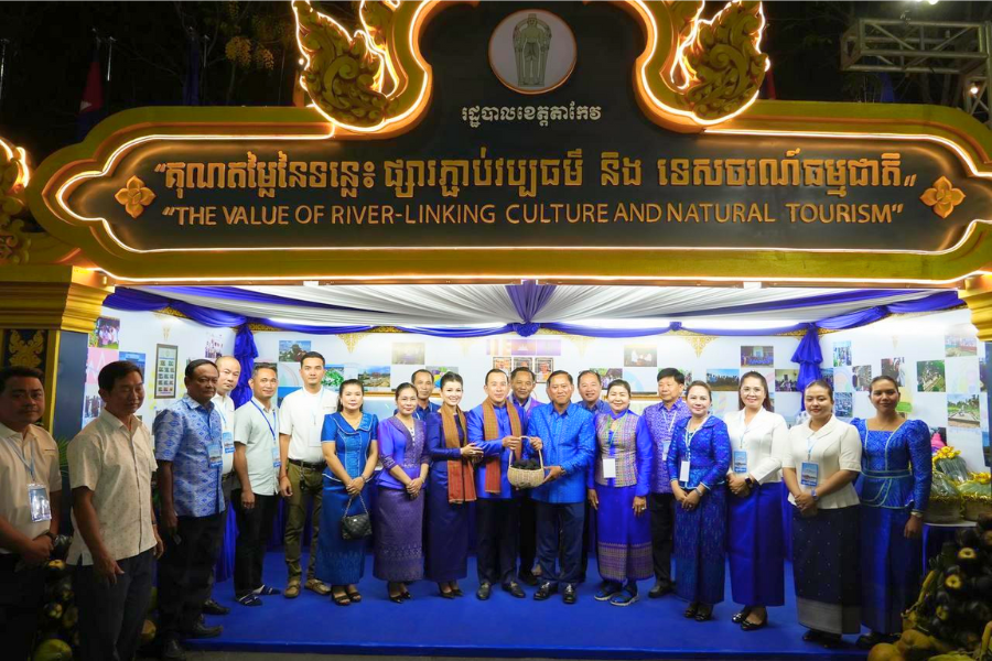 Festival del Fiume a Takeo, Cambogia: Un Viaggio tra Cultura, Natura e Tradizione