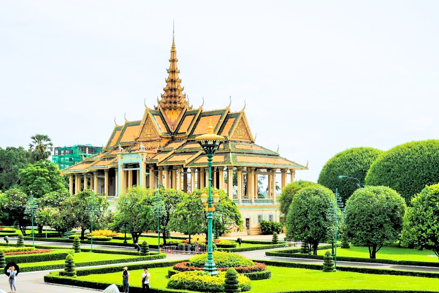 Festival del Fiume a Takeo, Cambogia: Un Viaggio tra Cultura, Natura e Tradizione