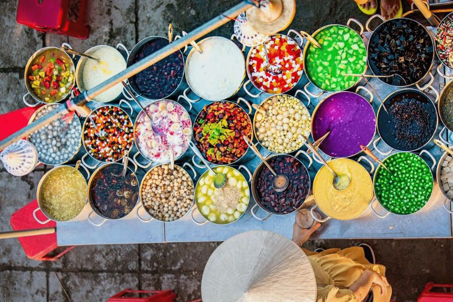 Food tour Hue