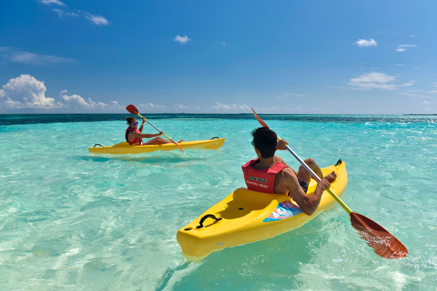 Kayak alla spiaggia di Railay