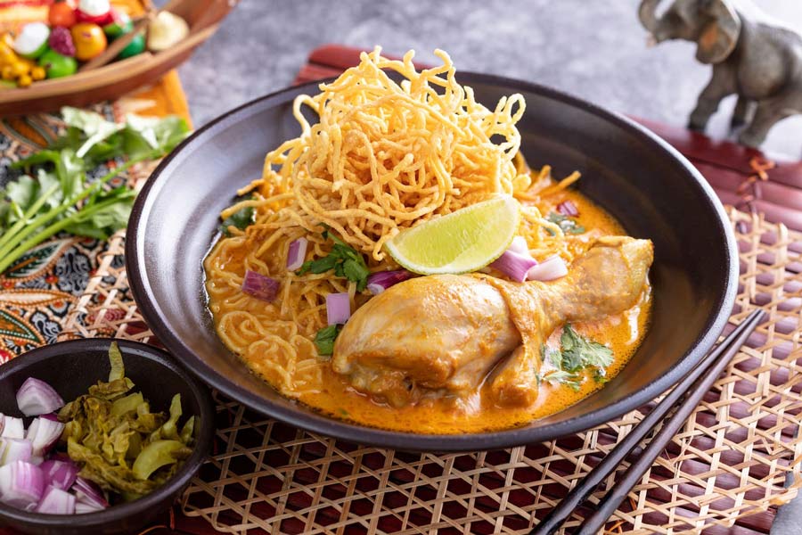 Khao Soi piatto tipico Chiang Mai