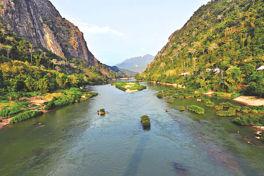 Kratie in 48 Ore: Visita al Fiume Mekong e Cultura Locale