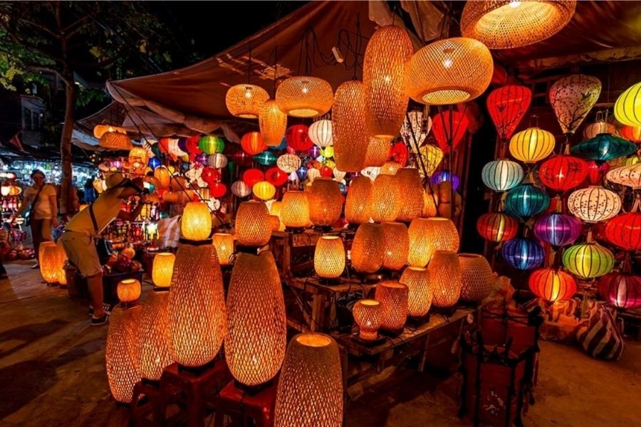 mercati notturni del vietnam