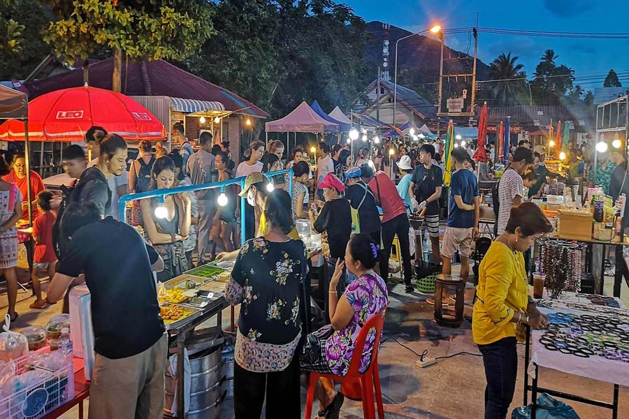 il mercato notturno di Thong sala