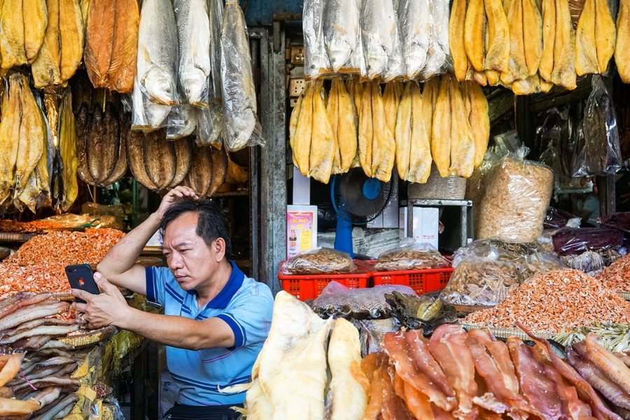 Mercato Russo di Phnom Penh: Cosa Vedere, Comprare e Mangiare in 2025