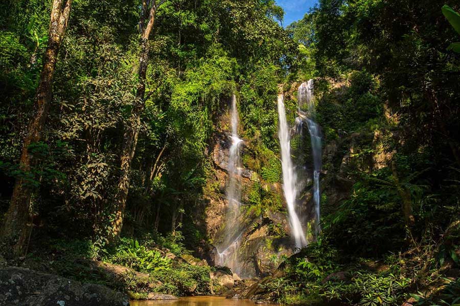 Panoramica della cascata Mok Fa