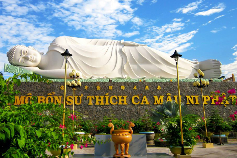 Pagoda di Vin Trang - Guida di viaggio vietnam - Attrazione a Tien Giang