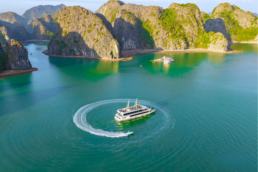 Pernottare su una Crociera Baia di Lan Ha: Guida dalla A alla Z