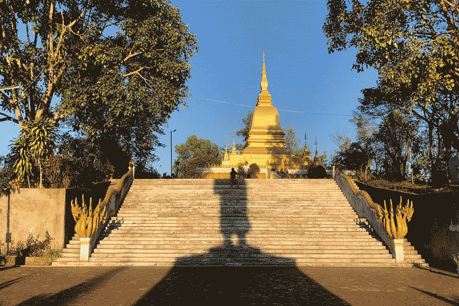 Come raggiungere al Phu That Stupa