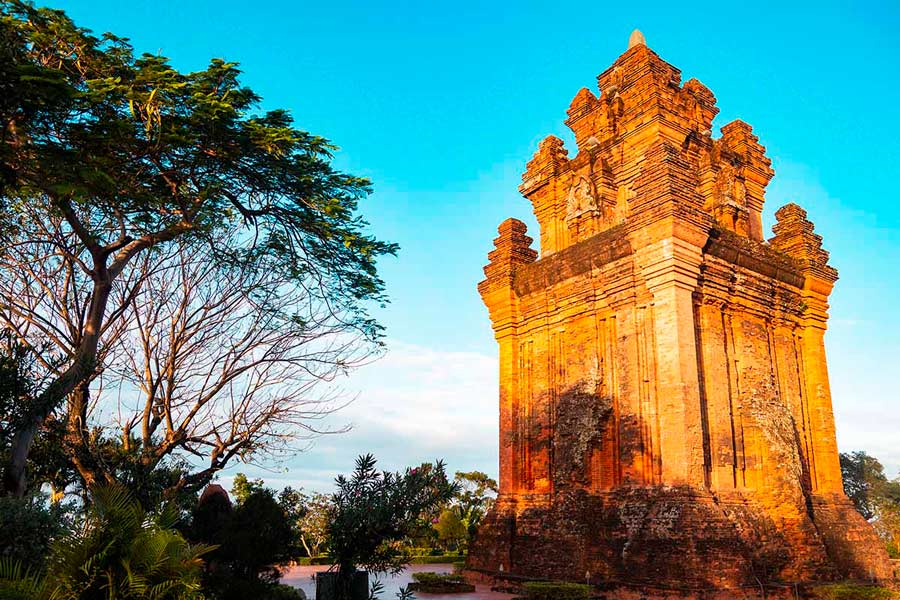 Torre di Nhan, attrazione in Vietnam