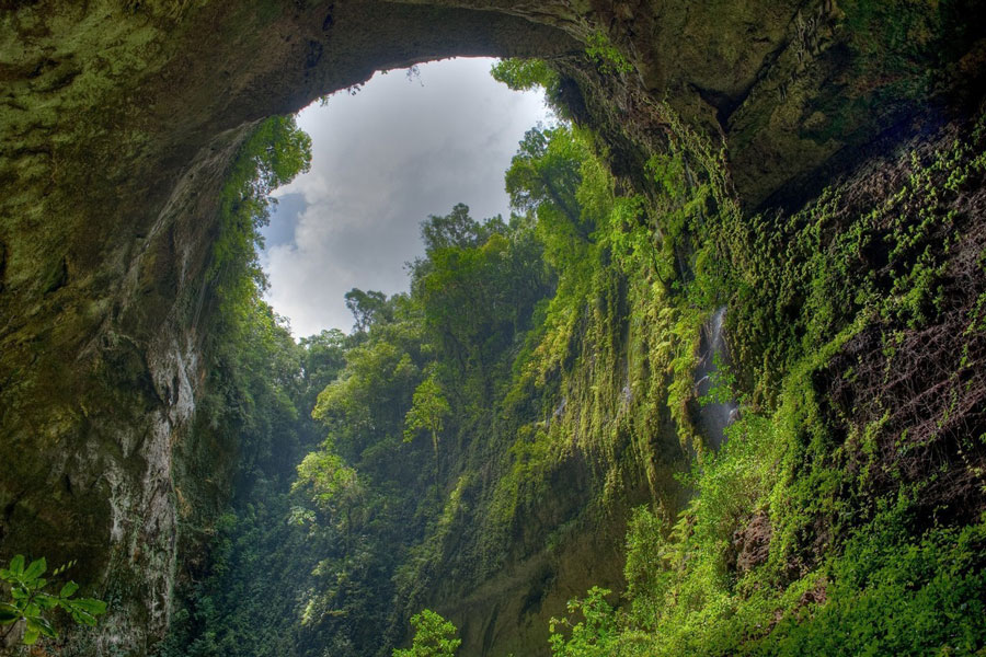 Esplorare la grotta di Son Doong