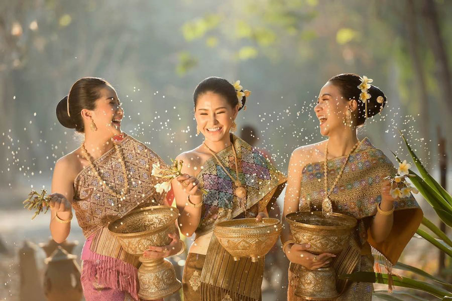 Festival dell'Acqua Songkran promette esperienze indimenticabili