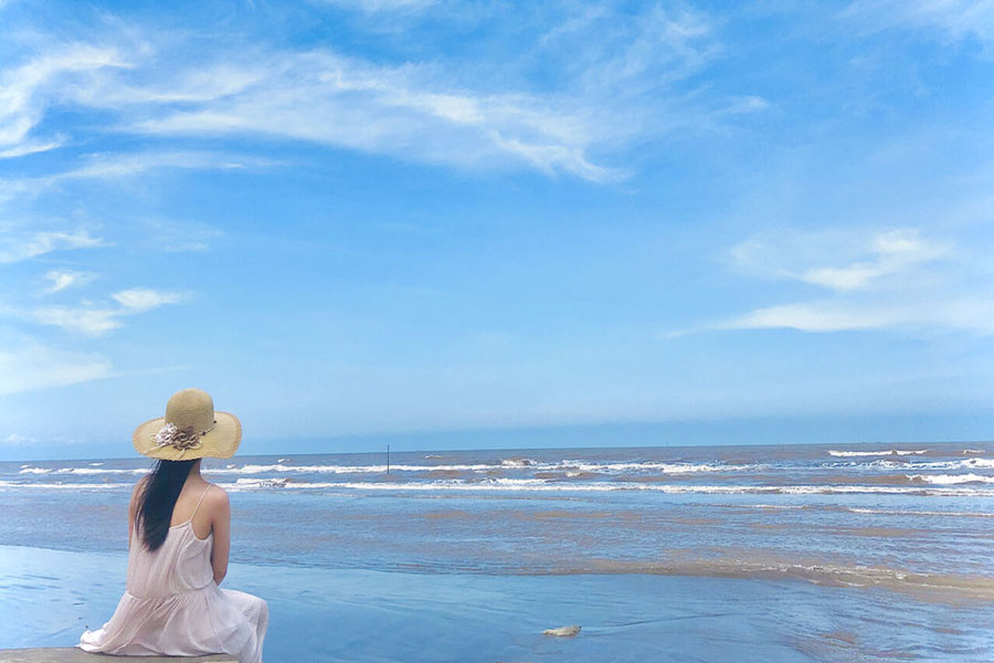 Viaggiare la spiaggia di Con Vanh