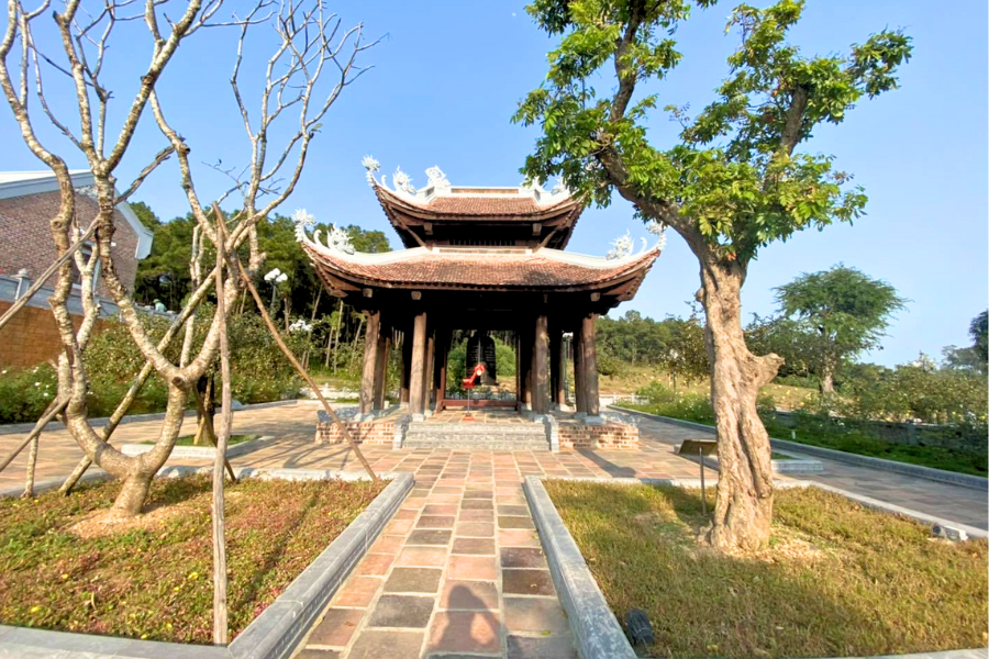 Tempio Chung Son - Attrazione in Nghe An