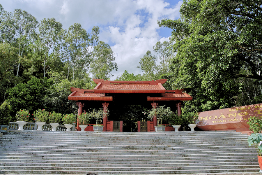 Tempio Chung Son - Attrazione in Nghe An