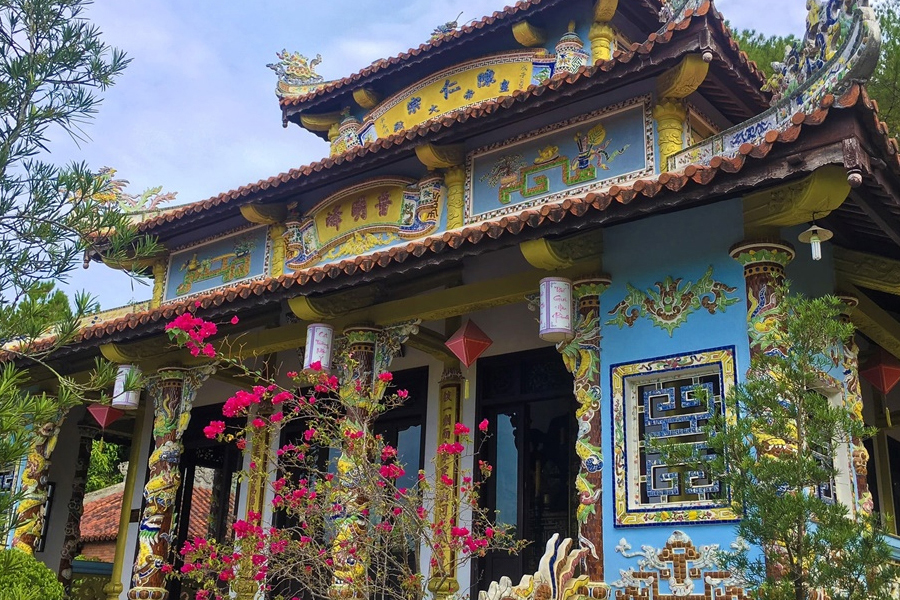 Tempio della principessa Huyen Tran - Guida di viaggio vietnam - Attrazione ad Hue 