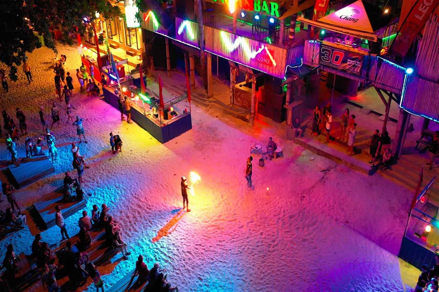 Quanto costa l'ingresso al Full Moon Party?
