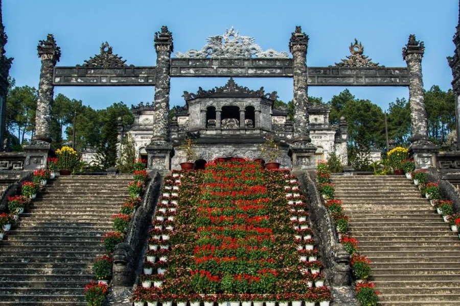 Tomba di Khai Dinh - Guida di viaggio vietnam - Attrazione di Hue