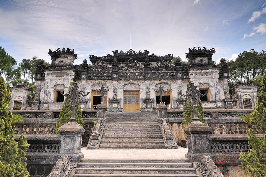Tomba di Khai Dinh - Guida di viaggio vietnam - Attrazione ad Hue