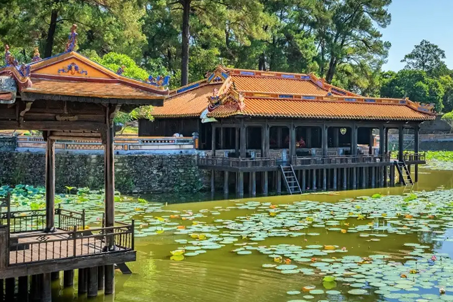 Tomba di Tu Duc - Guida di viaggio vietnam - Attrazione ad Hue