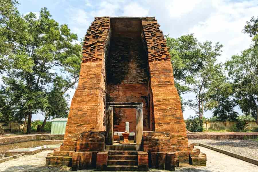 Torre antica Vinh Hung del Bac Lieu