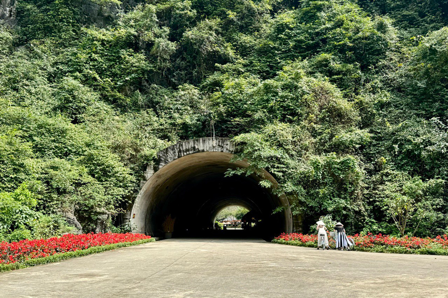 La bellezza di Tuyet Tinh Coc 