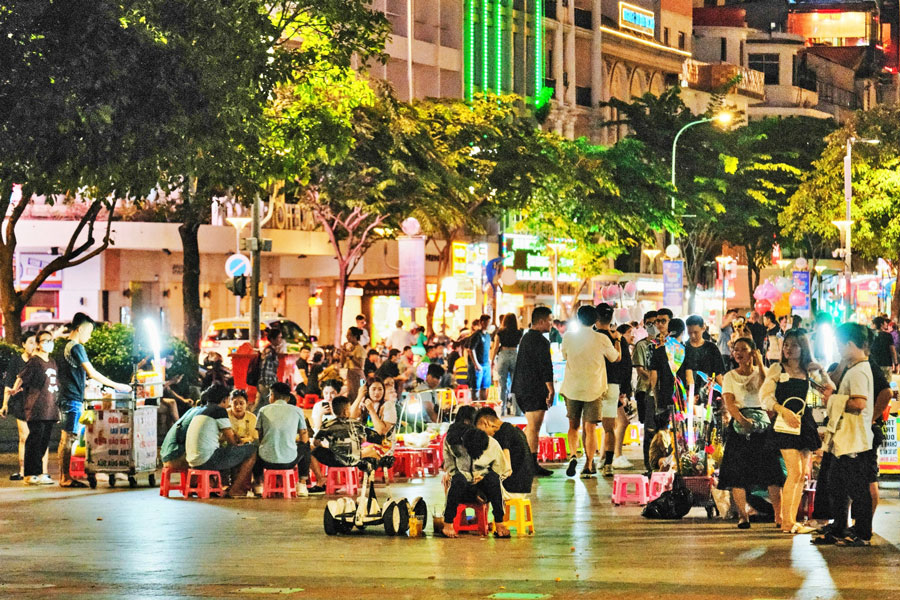 La vita notturna a Ho Chi Minh