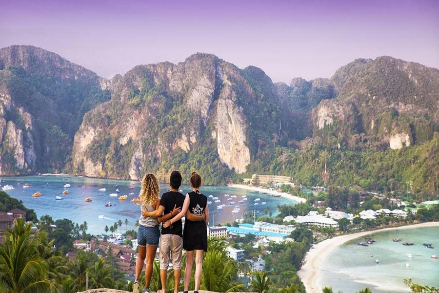 Il Vietnam svela un mondo vivace fatto di montagne maestose, rigogliose risaie terrazzate