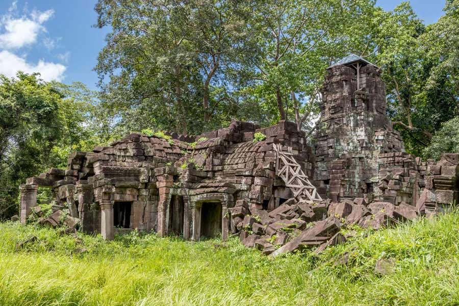 Wat Prasat Bakan