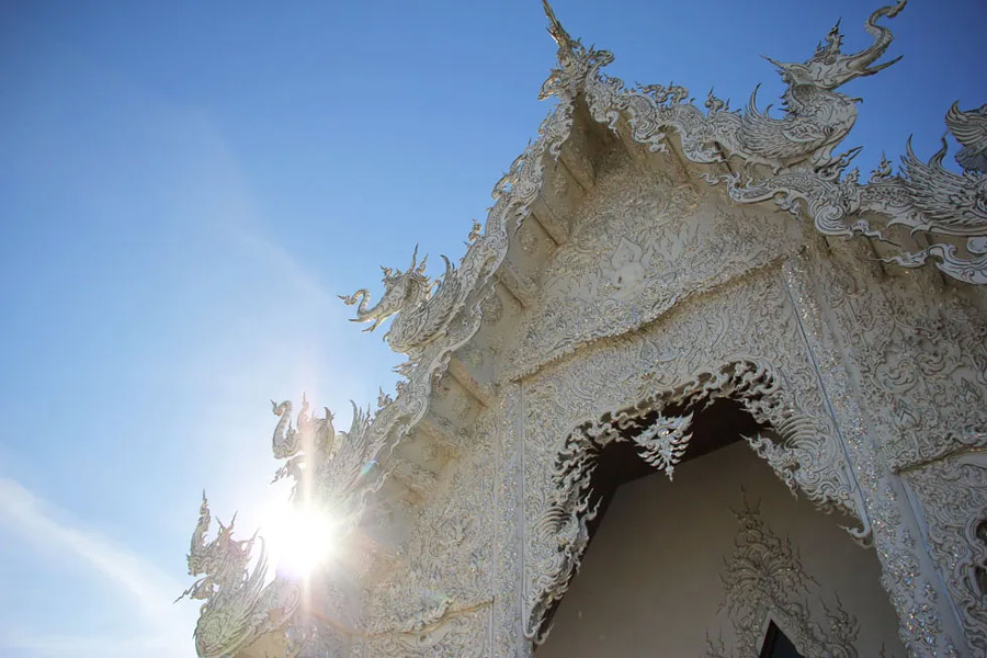 Panoramica sul clima del Wat Rong Khun