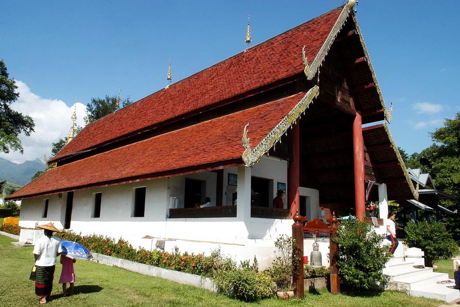 Come muoversi a Wat Nam Hoo