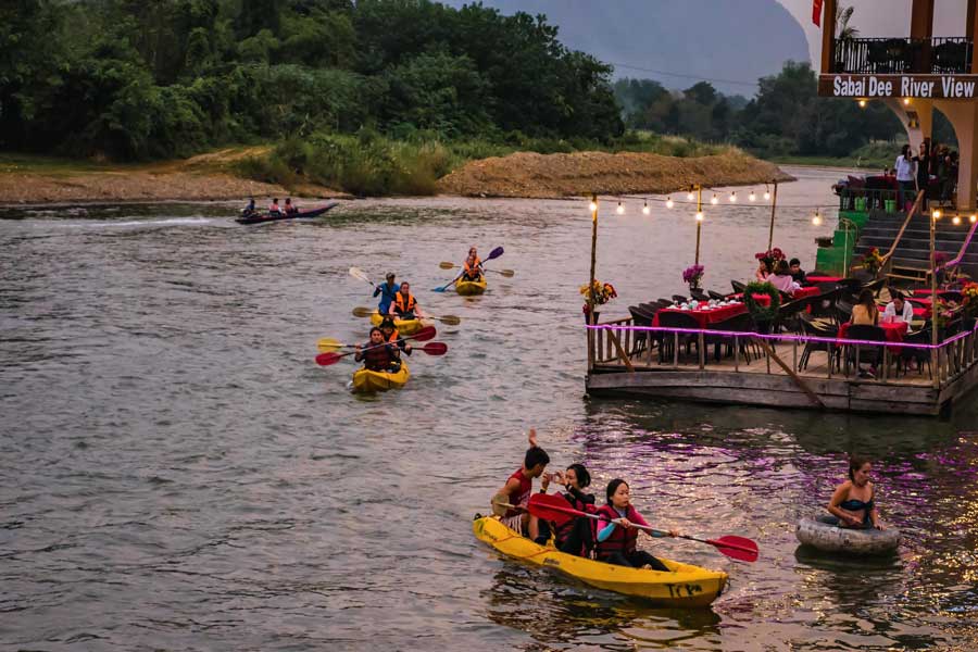 Kayak sul fiume Nam Song