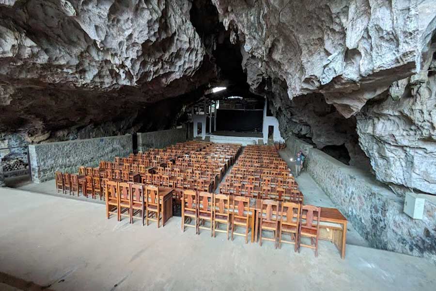 La grotta di Vieng Xay