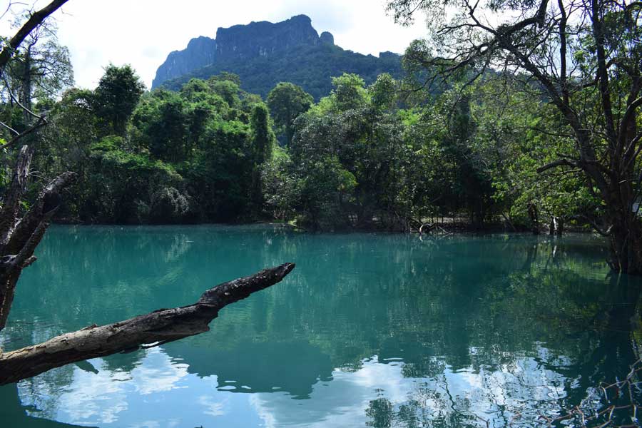Esplora leggende locali del lago Khoun Kong Leng