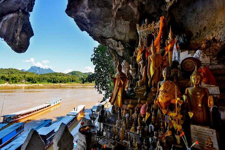 Le grotte di Pak Ou